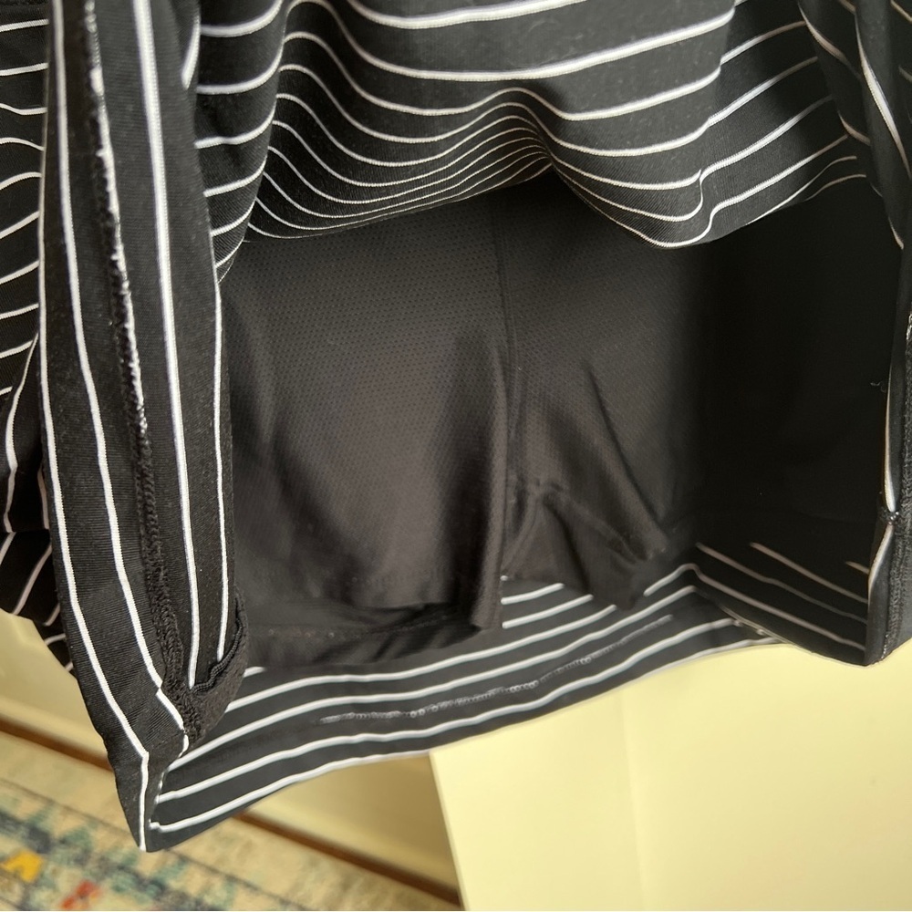 Athleta Skort with Built-in Shorts large Black and White Striped Active Large - Picture 3 of 5